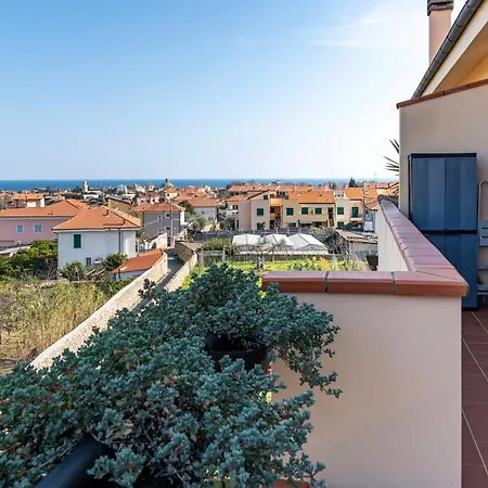 Luxury Vista Mare Garage E Posto Auto Loano