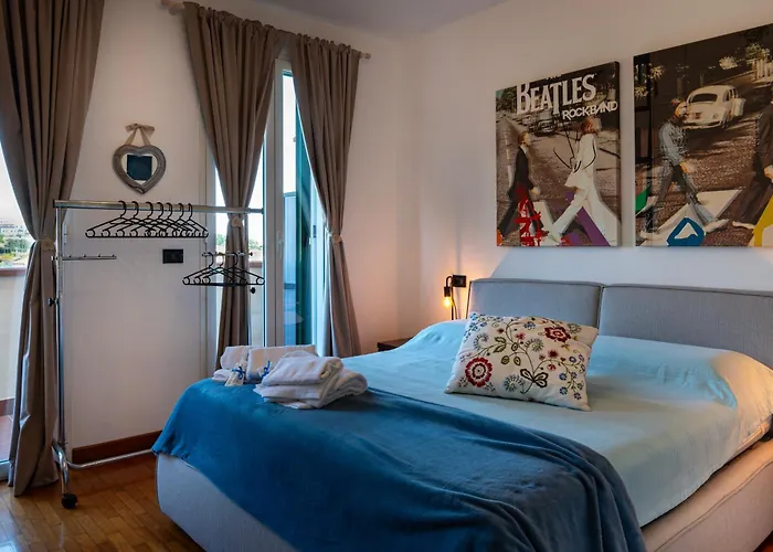 Luxury Vista Mare Garage E Posto Auto * Loano