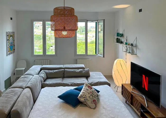 Luxury Vista Mare Garage E Posto Auto Loano