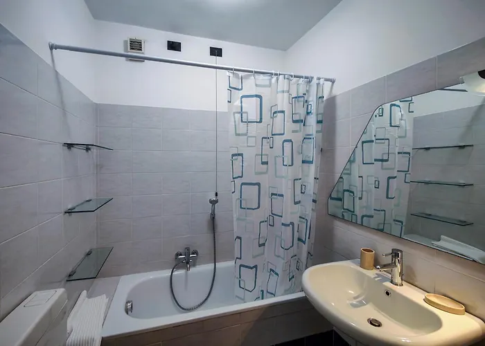 Luxury Vista Mare Garage E Posto Auto Apartman Loano